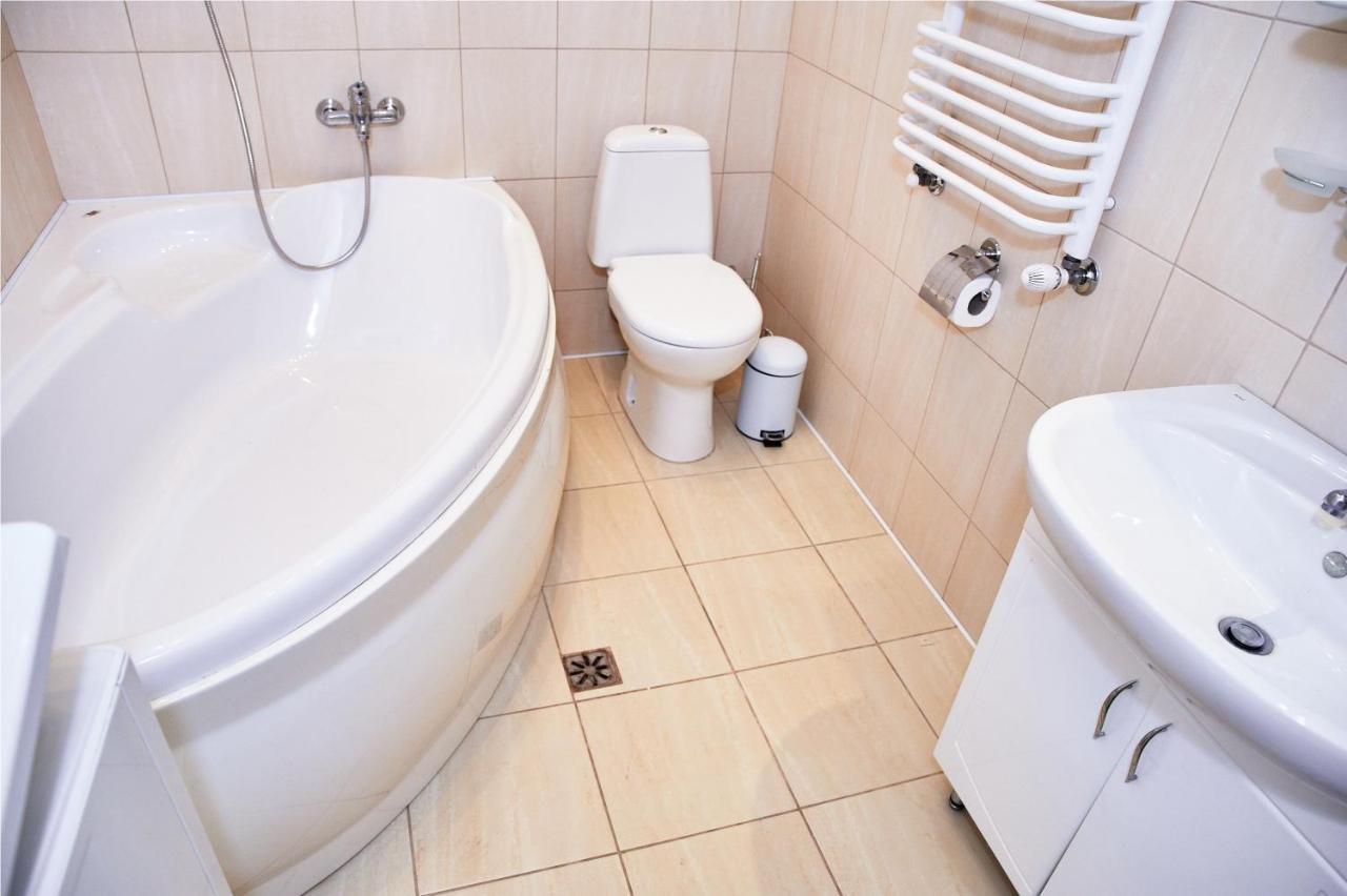 Designer Apartment In The Center リヴィウ エクステリア 写真