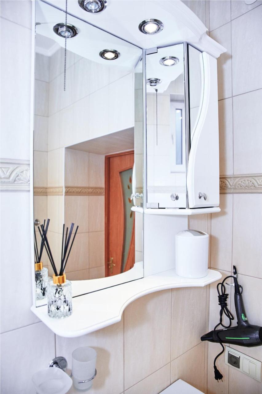 Designer Apartment In The Center リヴィウ エクステリア 写真