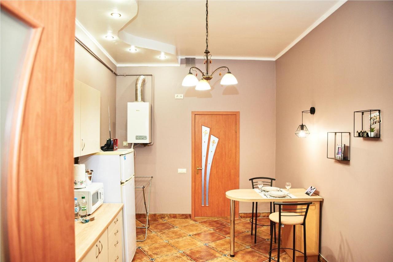 Designer Apartment In The Center リヴィウ エクステリア 写真