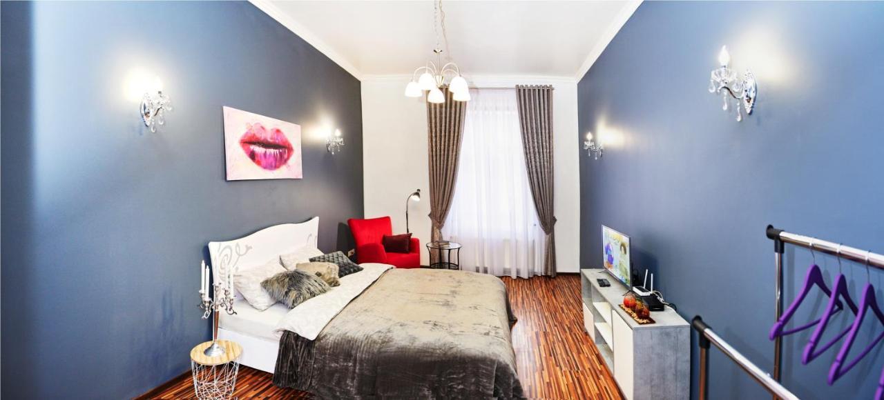Designer Apartment In The Center リヴィウ エクステリア 写真